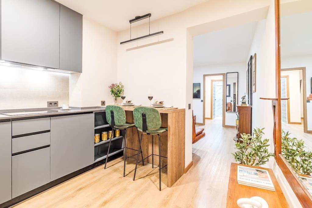 Apartamento Reformado Y Tranquilo Junto A Gran Via Madrid Exterior photo