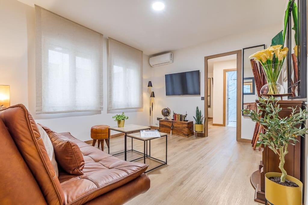 Apartamento Reformado Y Tranquilo Junto A Gran Via Madrid Exterior photo